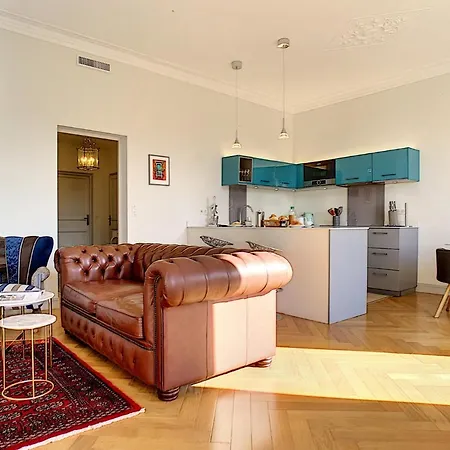 Nestor&jeeves - Elegance Riviera - - Close Sea