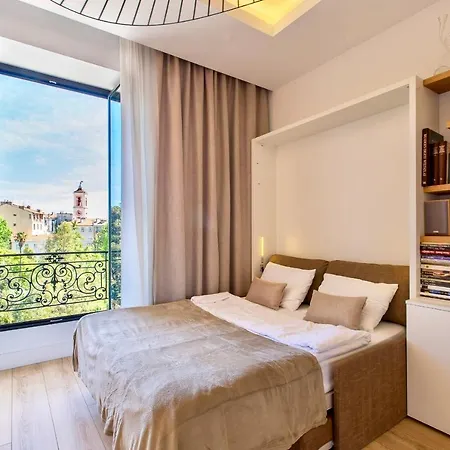 Grand H -f2, Face Vieux- Nice, Terrasse, Ascenseur, Climatisation, Terrace - Center Lejlighed