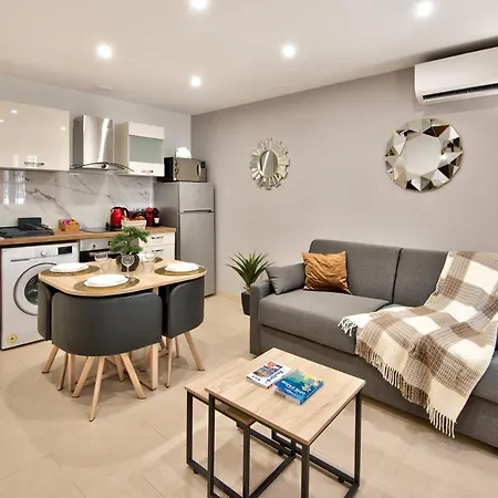 Apartment - Centre -
