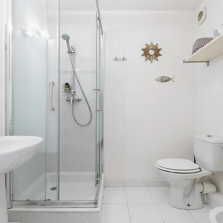 Comfortable 1 Bdr Downtown - Ac & Parking Apartment Nice