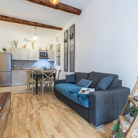 Gallieni - Superb & Unique In City Center Апартаменты