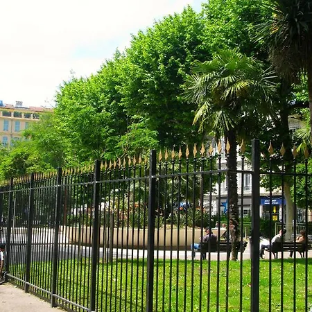 Place Wilson Apartment *