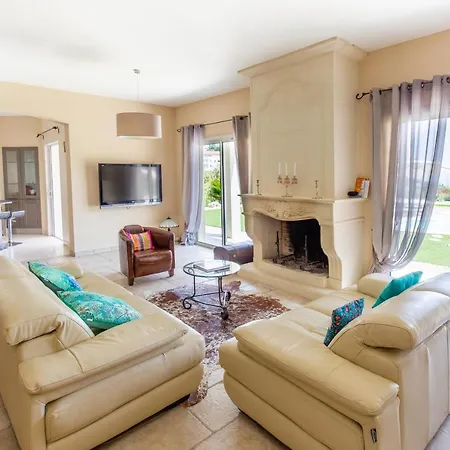 A True Paradise For Unforgettable Vacation - Pool And Sea View Villa