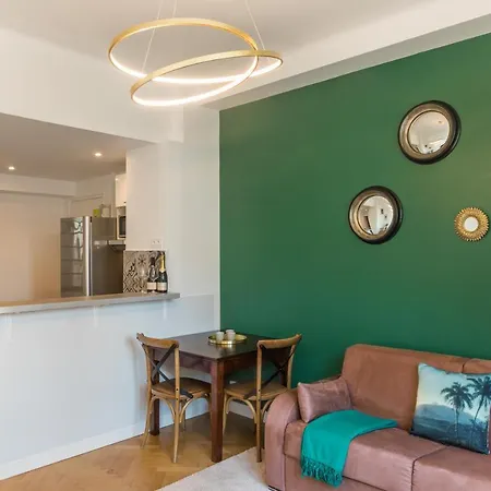 Apartment Beautiful In The Heart Of Nice
