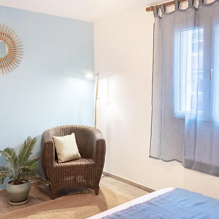 Cosy Promenade Des Apartman *