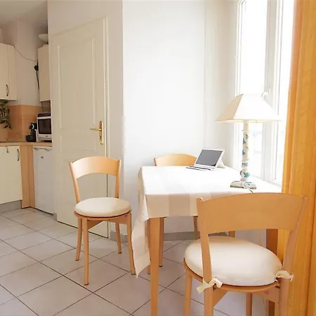 Palais Des Arts Apartment Nice