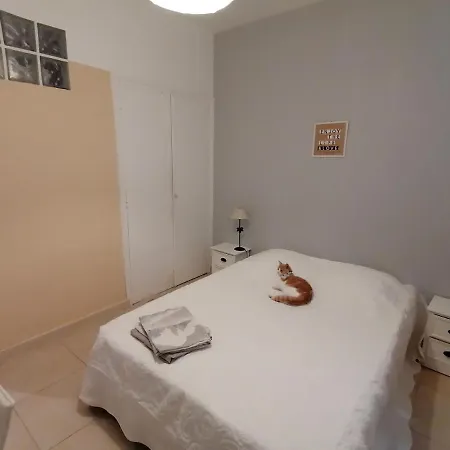 Palais Parmentier Apartment *