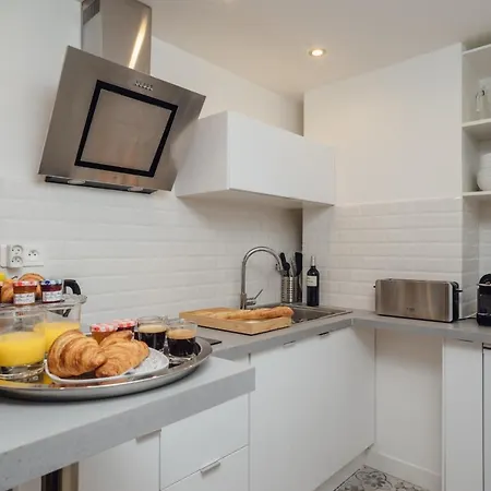 Le Chic - Comfortable 2br In The Heart Of Jean Medecin In Welkeys *