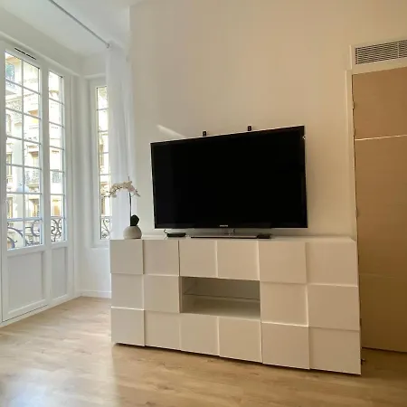 Lamartine- Heart Of Center- Modern And Design Flat Appartamento