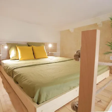 Climatise - Vieux Appartement *