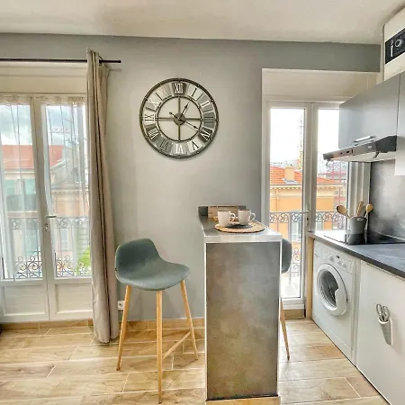 Homelivia Av Jean Medecin Apartament