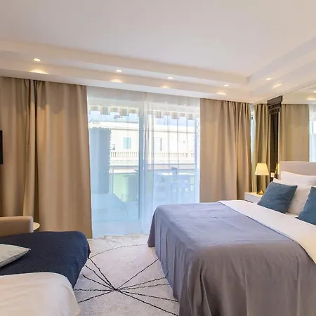 Royal Promenade Pool Terrace With Sea View * Nice