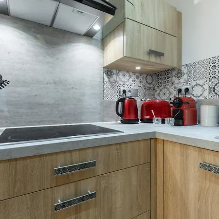 Apartment Gioffredo 14 - Spacious Apartment With Balcony *
