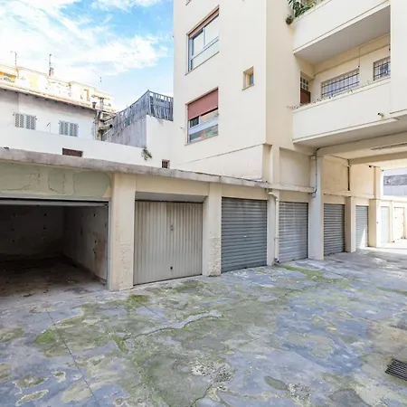 Apartment 2 Bdr 105m2 Classy Near Garibaldi Tram With Garage