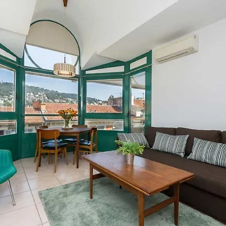 Elegant In With Balcony Apartment