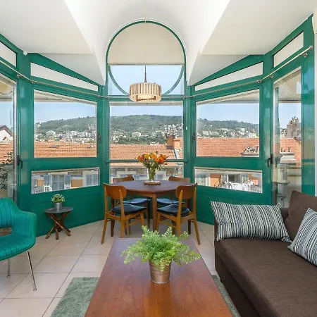 Elegant In With Balcony * Nice
