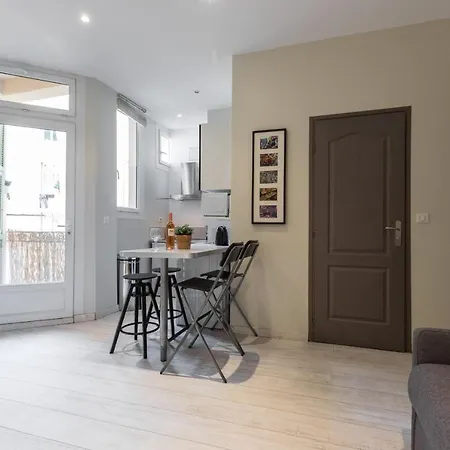 1 Bedroom Flat In Harbor نيس