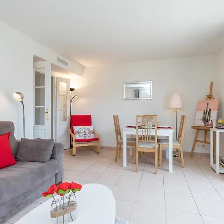 Apartment Swimming Pool & Ac 1 Bedroom Nice
