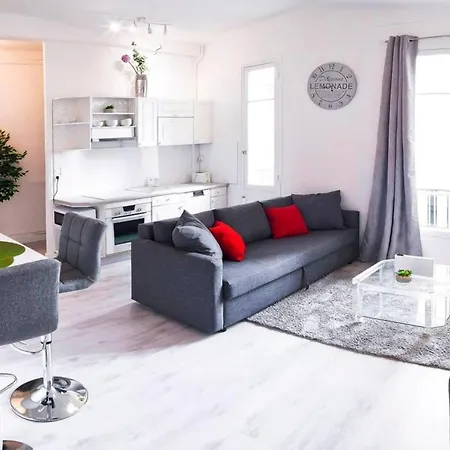 Very Flat In The Heart Of 10 Min Away From The Beach - Welkeys Apartment *