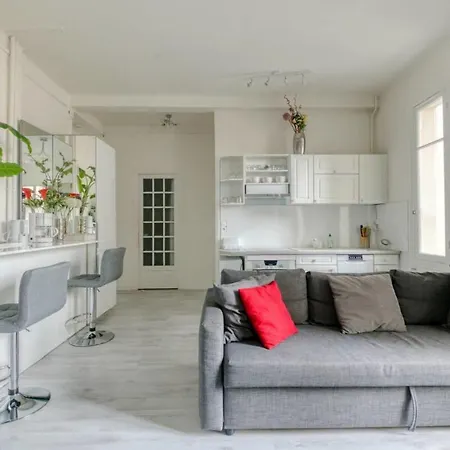 Very Flat In The Heart Of 10 Min Away From The Beach - Welkeys Apartment