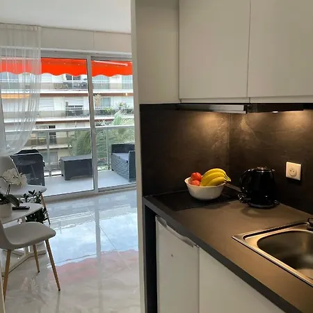 Studio Rue De France *