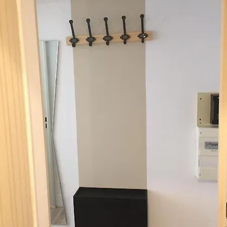 Appartement à 2 Pas De La Promenade Des *