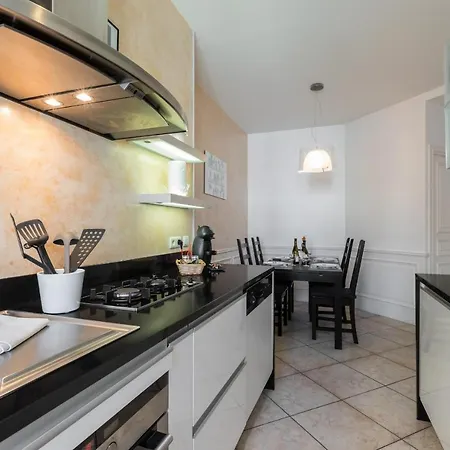 Jean Medecin Avenue - Classy And Cosy 3 Bdrs Downtown & Parking Apartment