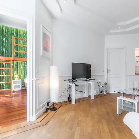 Apartment Jean Medecin Avenue - Classy And Cosy 3 Bdrs Downtown & Parking Nice