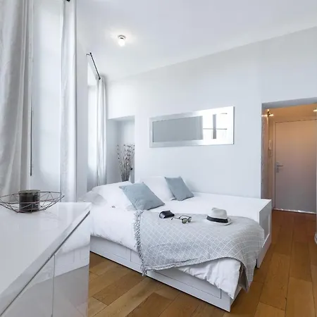 Apartment Gorgeous 1 Bdr With Gardens View In The Old Town *