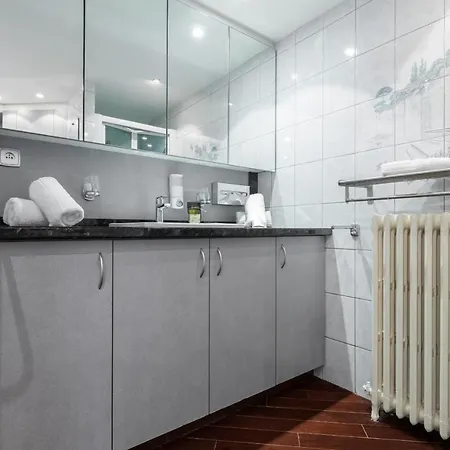 Apartment Jean Medecin Avenue - Classy And Cosy 3 Bdrs Downtown & Parking
