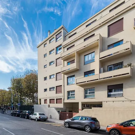 2 Bdr 105m2 Classy Near Garibaldi Tram With Garage Nizza