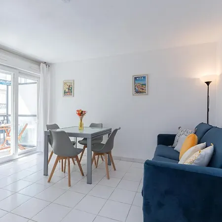 Comfortable 1 Bdr Downtown - Ac & Parking Appartamento