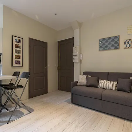 1 Bedroom Flat In Harbor * نيس