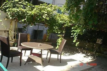 Bed & Breakfast Villa Aramis Guesthouse