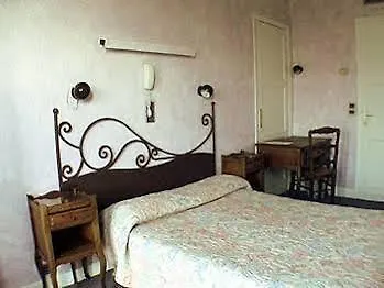 Hotel 1er 3*