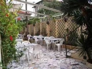 La Licorne Hotel 2*