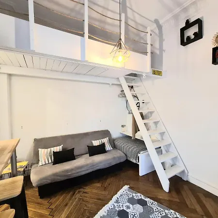 Apartment F1 Mezzanine Centre Nice, 1 A 4 Personnes, Quartier Liberation Nice