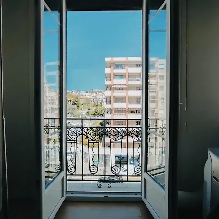 Joli - Promenade Des - Acces