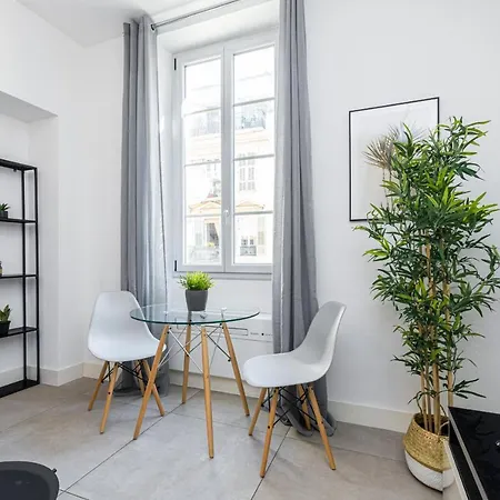 Apartment Smartbnb - 2 Pieces Moderne, Hyper Centre Nice