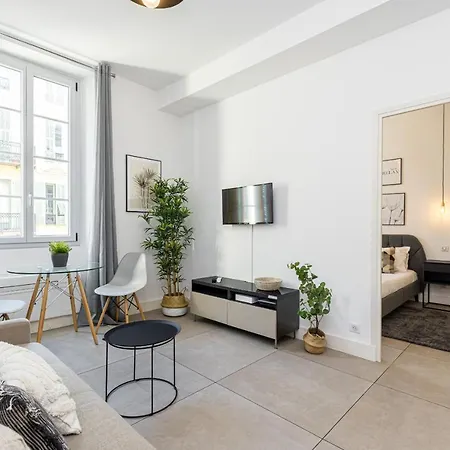 Apartment Smartbnb - 2 Pieces Moderne, Hyper Centre *