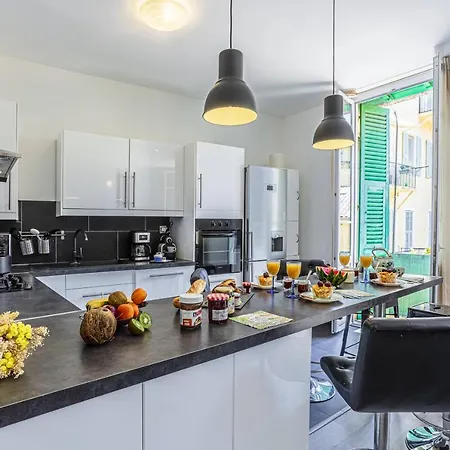 Apartment Guisol - Typical Nice 3 Bedroom Ac Near Port Nizza