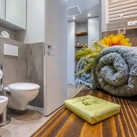 Apartamento Fleurs 22 - City Center - Modern W Terrace