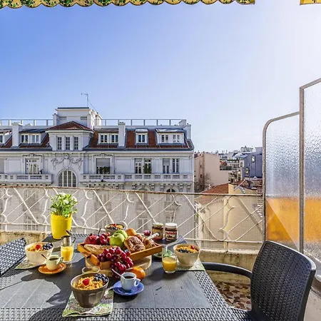 Fleurs 22 - City Center - Modern W Terrace Apartment *