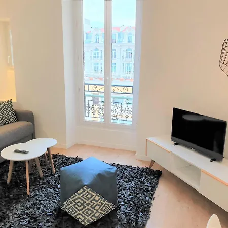 Hypercentre Lamartine- Appart 411 Apartamento