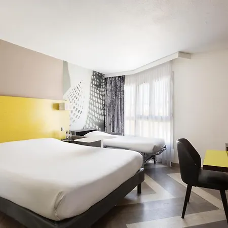 Hotel Ibis Styles Centre Port Nice