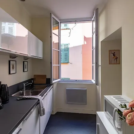 Apartment 06e - Le Cool & Cosy-t2 Climatise Au Coeur Du Vieux Nice