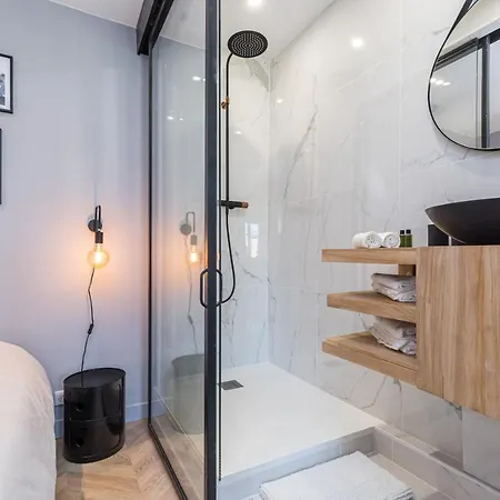 Apartment 1 Su Ede - Dernier Etage Ascenseur - 1 Min Et Zone Pietonne *