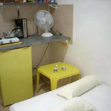 Studio De La Gare Apartamento *