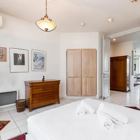 Appartement Large 2 Bdrs Downtown - 6 Pax & Ac