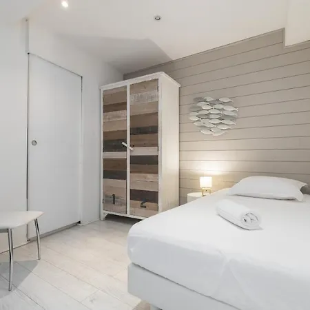 Apartment Amazing 3 Bdrs And Garden Place Du Pin Parking !